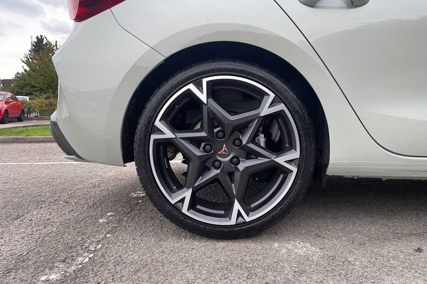 Used Cupra Leon 2025 for sale - 76168378: Photo 5