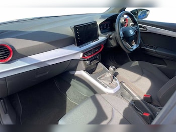 Used SEAT Arona 2024 for sale - 75901622: Photo