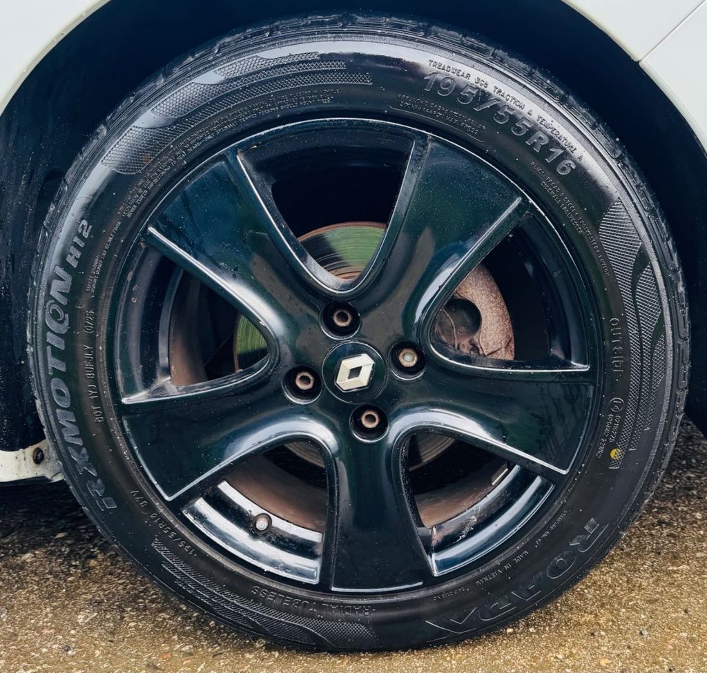 Used Renault Clio 2015 for sale - 77507770: Photo 24