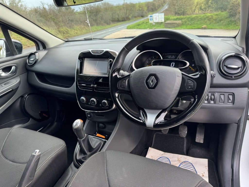Used Renault Clio 2015 for sale - 77507770: Photo 25