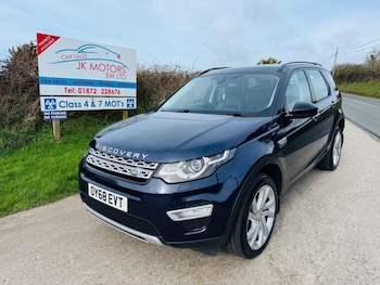 Used Land Rover Discovery Sport 2018 for sale - 77534825: Photo
