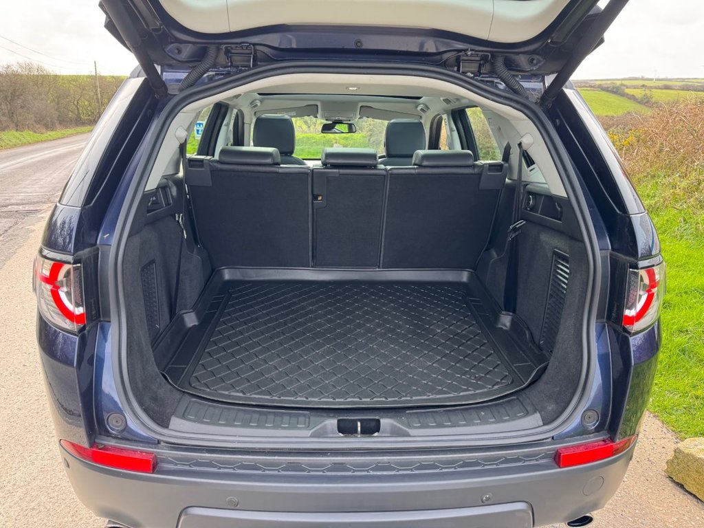 Used Land Rover Discovery Sport 2018 for sale - 77534825: Photo 30