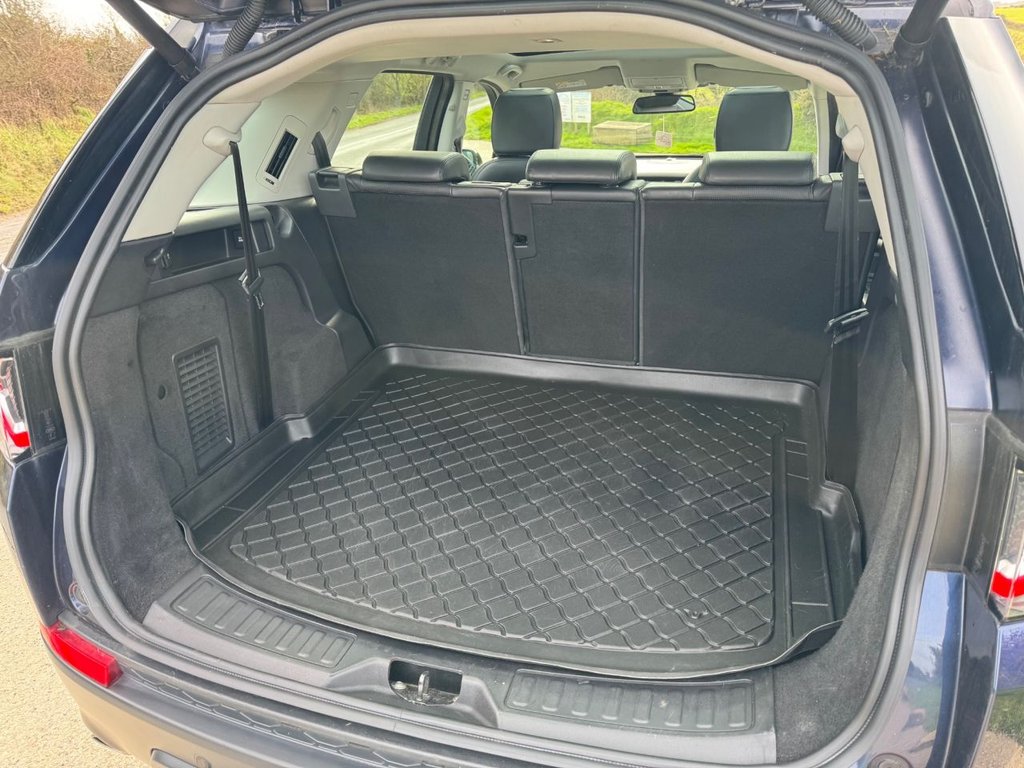 Used Land Rover Discovery Sport 2018 for sale - 77534825: Photo 31