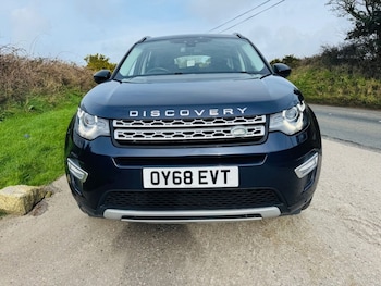 Used Land Rover Discovery Sport 2018 for sale - 77534825: Photo
