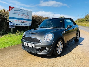 Used MINI Convertible 2011 for sale - 75923825: Photo