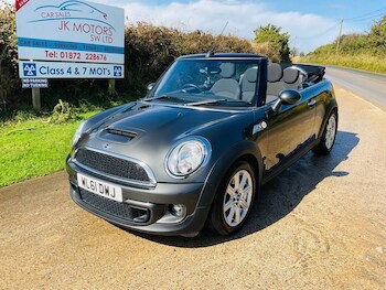 Used MINI Convertible 2011 for sale - 75923825: Photo