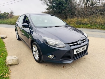 Used Ford Focus 2013 for sale - 76256565: Photo 2