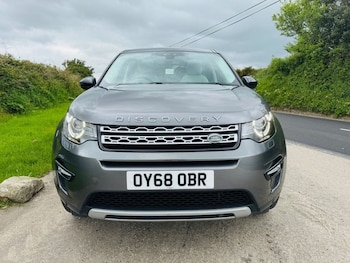Used Land Rover Discovery Sport 2018 for sale - 78500790: Photo