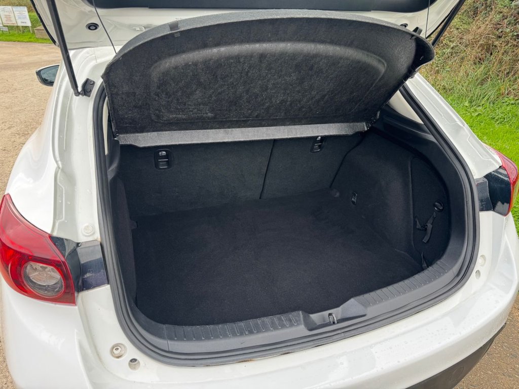 Used Mazda Mazda3 2015 for sale - 76323587: Photo 28