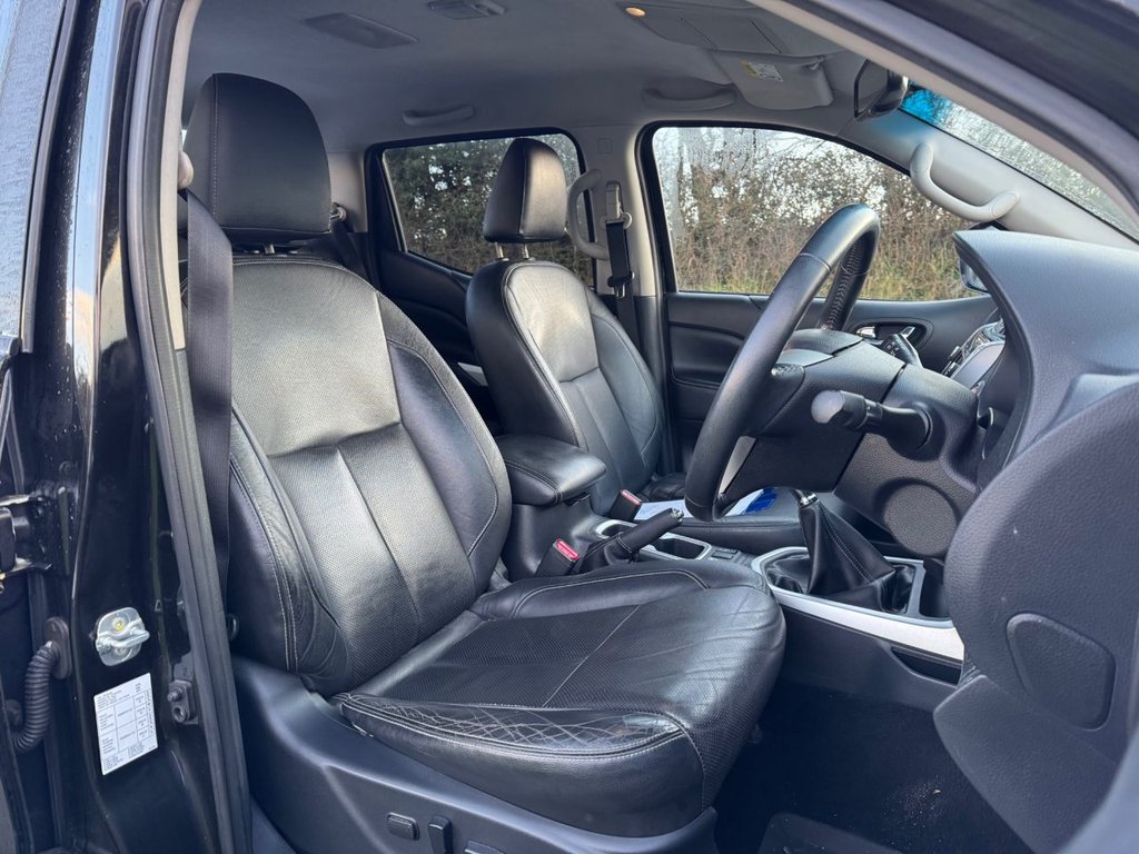 Used Nissan Navara 2016 for sale - 76783928: Photo 4