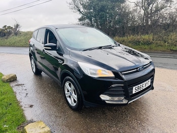 Used Ford Kuga 2015 for sale - 77342048: Photo