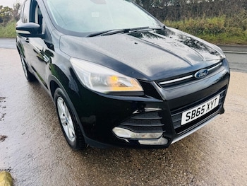 Used Ford Kuga 2015 for sale - 77342048: Photo