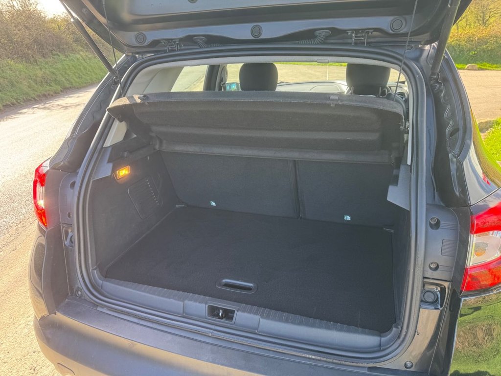 Used Renault Captur 2016 for sale - 78017416: Photo 32