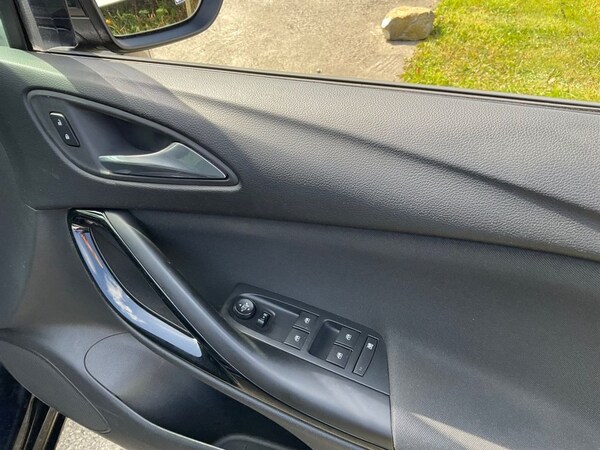 Used Vauxhall Astra 2017 for sale - 75692962: Photo 38