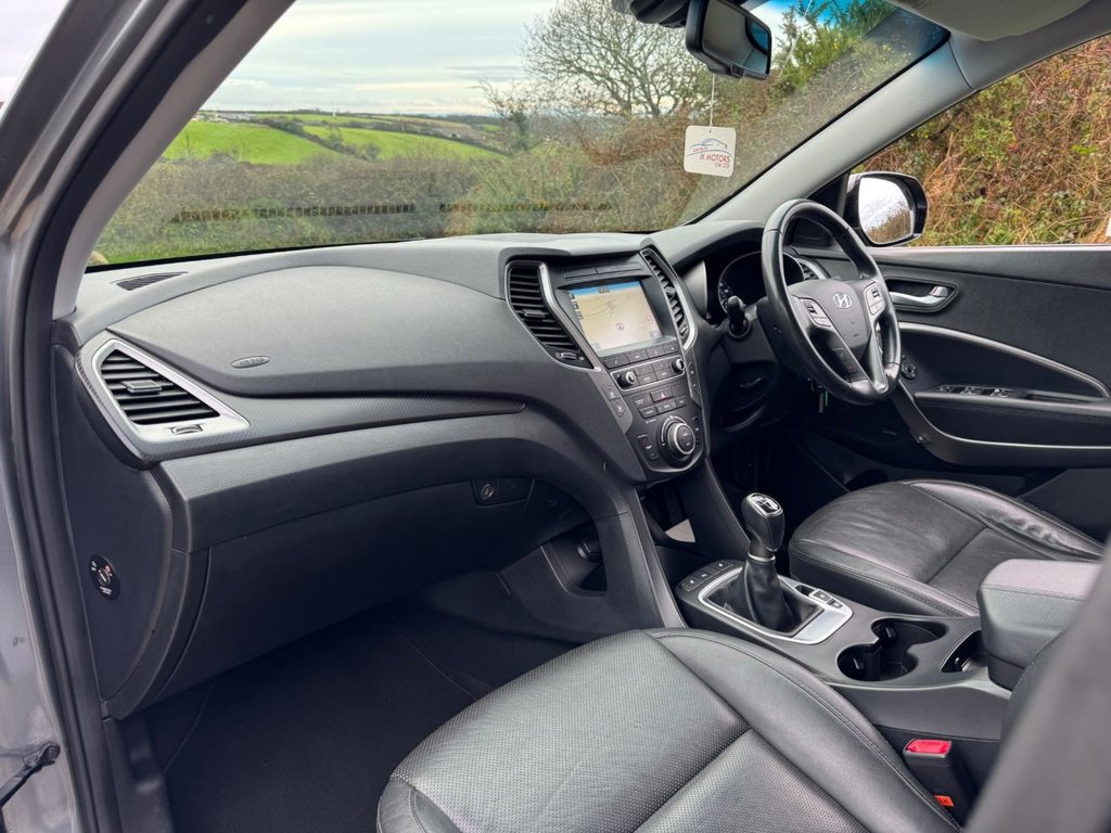 Used Hyundai Santa Fe 2018 for sale - 76950684: Photo 23