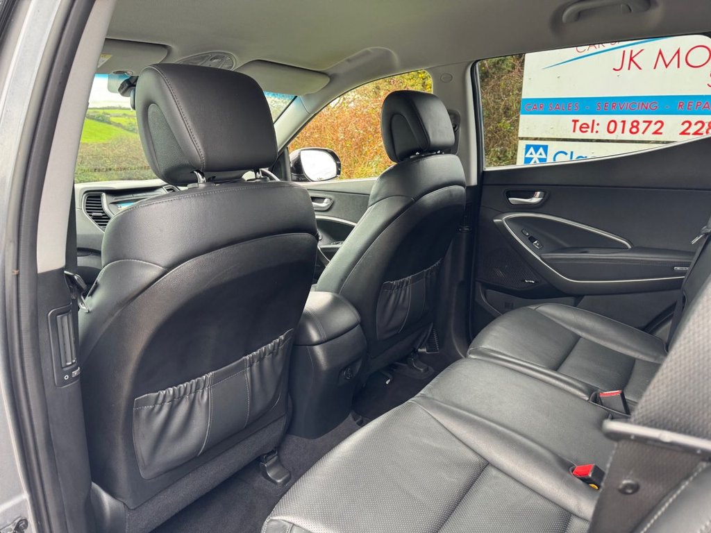 Used Hyundai Santa Fe 2018 for sale - 76950684: Photo 24