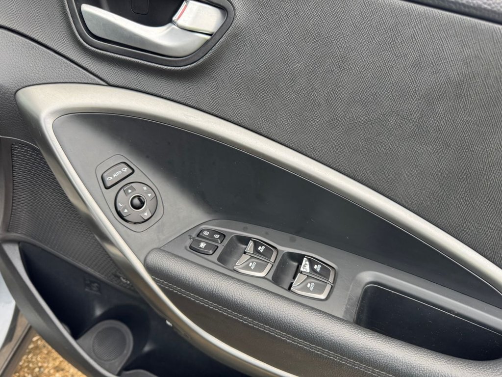 Used Hyundai Santa Fe 2018 for sale - 76950684: Photo 38