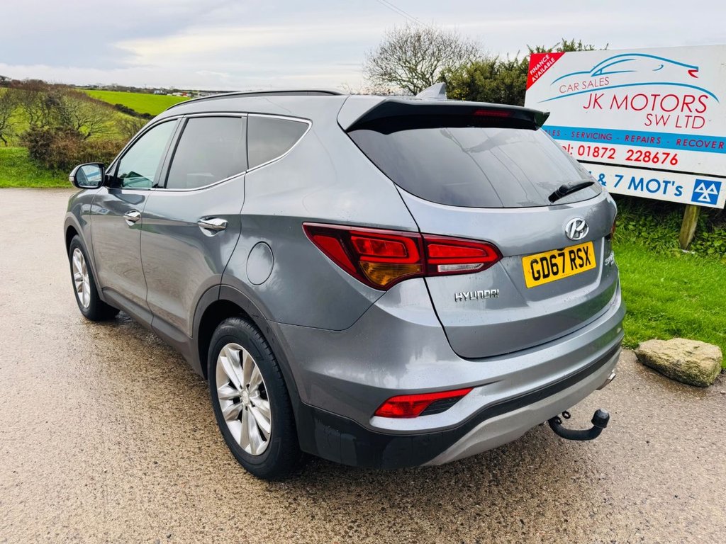 Used Hyundai Santa Fe 2018 for sale - 76950684: Photo 7