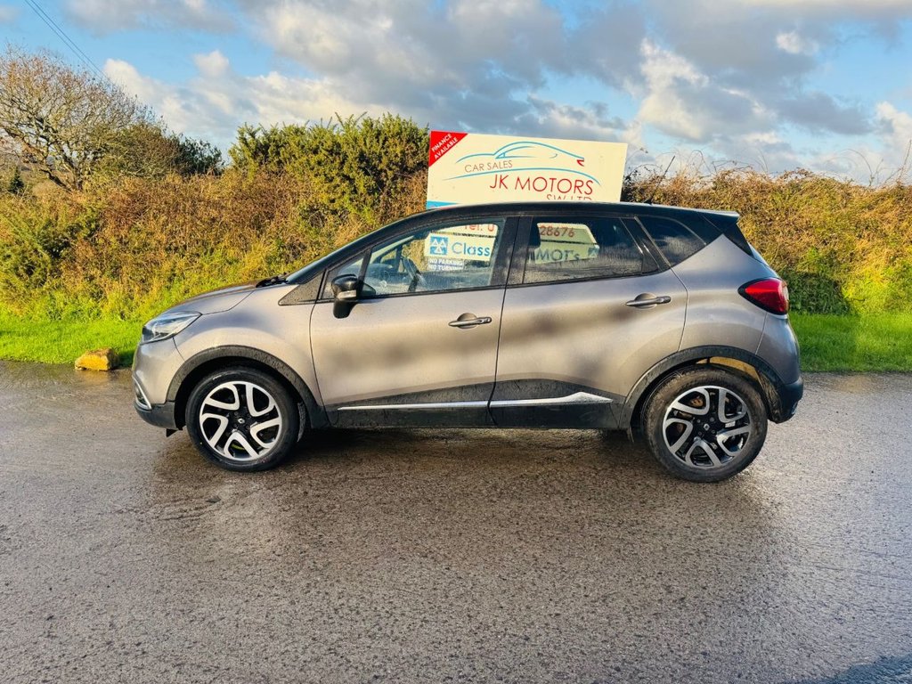 Used Renault Captur 2016 for sale - 76698833: Photo 2