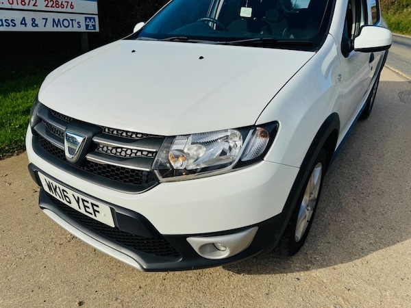 Used Dacia Sandero Stepway 2016 for sale - 76266957: Photo 12