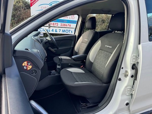 Used Dacia Sandero Stepway 2016 for sale - 76266957: Photo 18