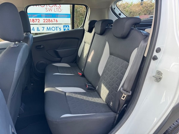 Used Dacia Sandero Stepway 2016 for sale - 76266957: Photo 21