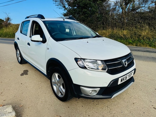Used Dacia Sandero Stepway 2016 for sale - 76266957: Photo 2