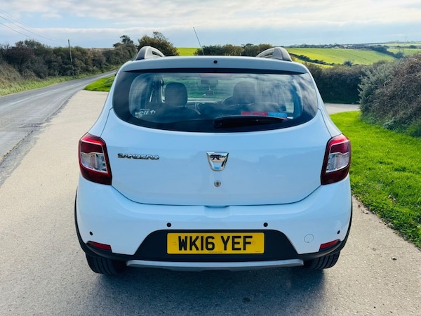 Used Dacia Sandero Stepway 2016 for sale - 76266957: Photo 8
