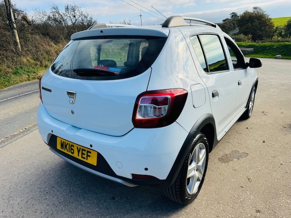 Used Dacia Sandero Stepway 2016 for sale - 76266957: Photo 9
