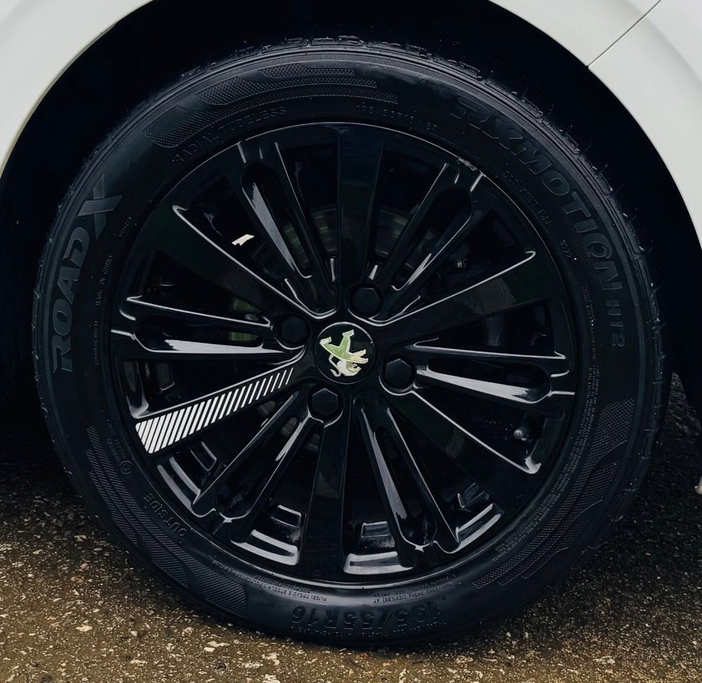 Used Peugeot 208 2017 for sale - 76559325: Photo 17