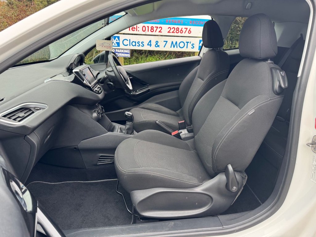 Used Peugeot 208 2017 for sale - 76559325: Photo 23