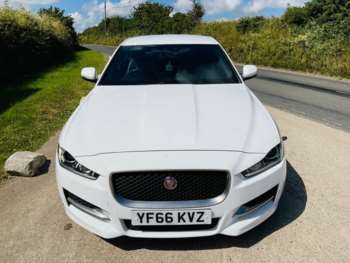 Used Jaguar XE 2016 for sale - 75122272: Photo