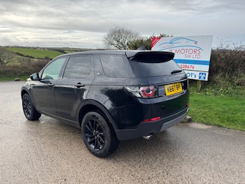 Used Land Rover Discovery Sport 2017 for sale - 77288258: Photo