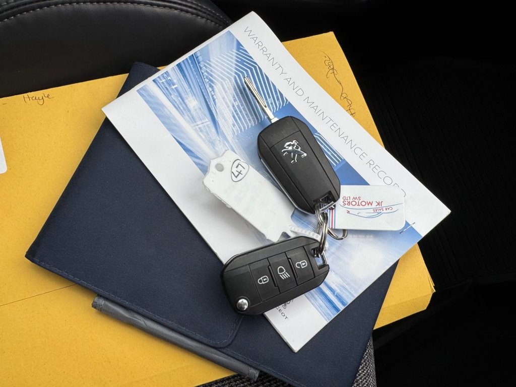 Used Peugeot 3008 2017 for sale - 76950657: Photo 39