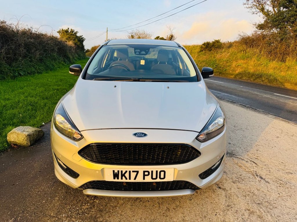 Used Ford Focus 2017 for sale - 76740433: Photo 4