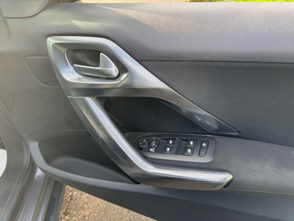 Used Peugeot 2008 2016 for sale - 77133482: Photo 36