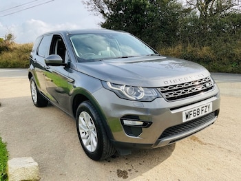 Used Land Rover Discovery Sport 2018 for sale - 75973827: Photo