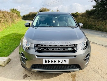 Used Land Rover Discovery Sport 2018 for sale - 75973827: Photo