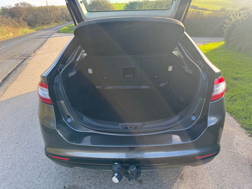 Used Ford Mondeo 2017 for sale - 76496789: Photo 28