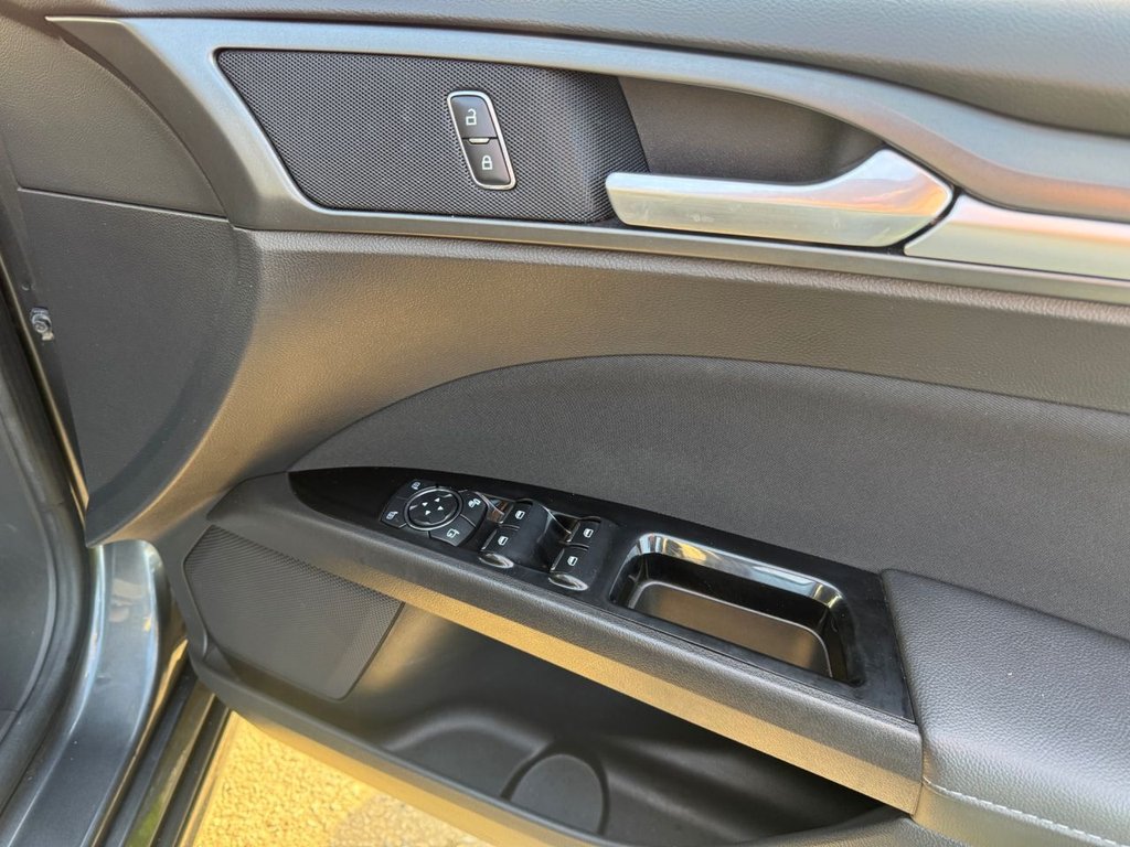 Used Ford Mondeo 2017 for sale - 76496789: Photo 36