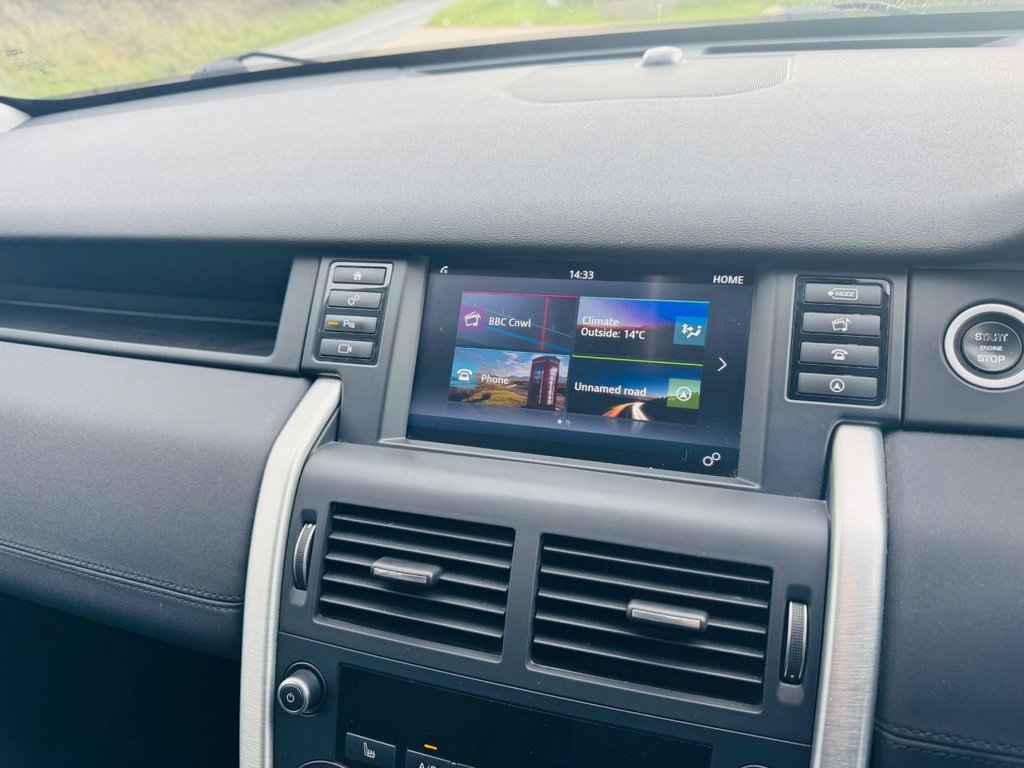 Used Land Rover Discovery Sport 2018 for sale - 76396247: Photo 37