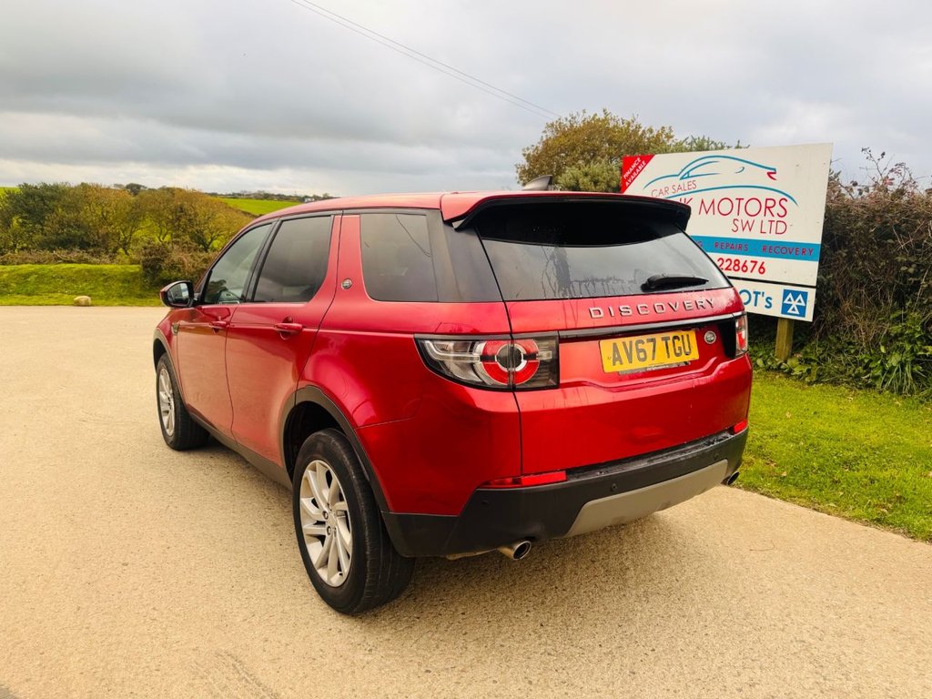 Used Land Rover Discovery Sport 2018 for sale - 76396247: Photo 4