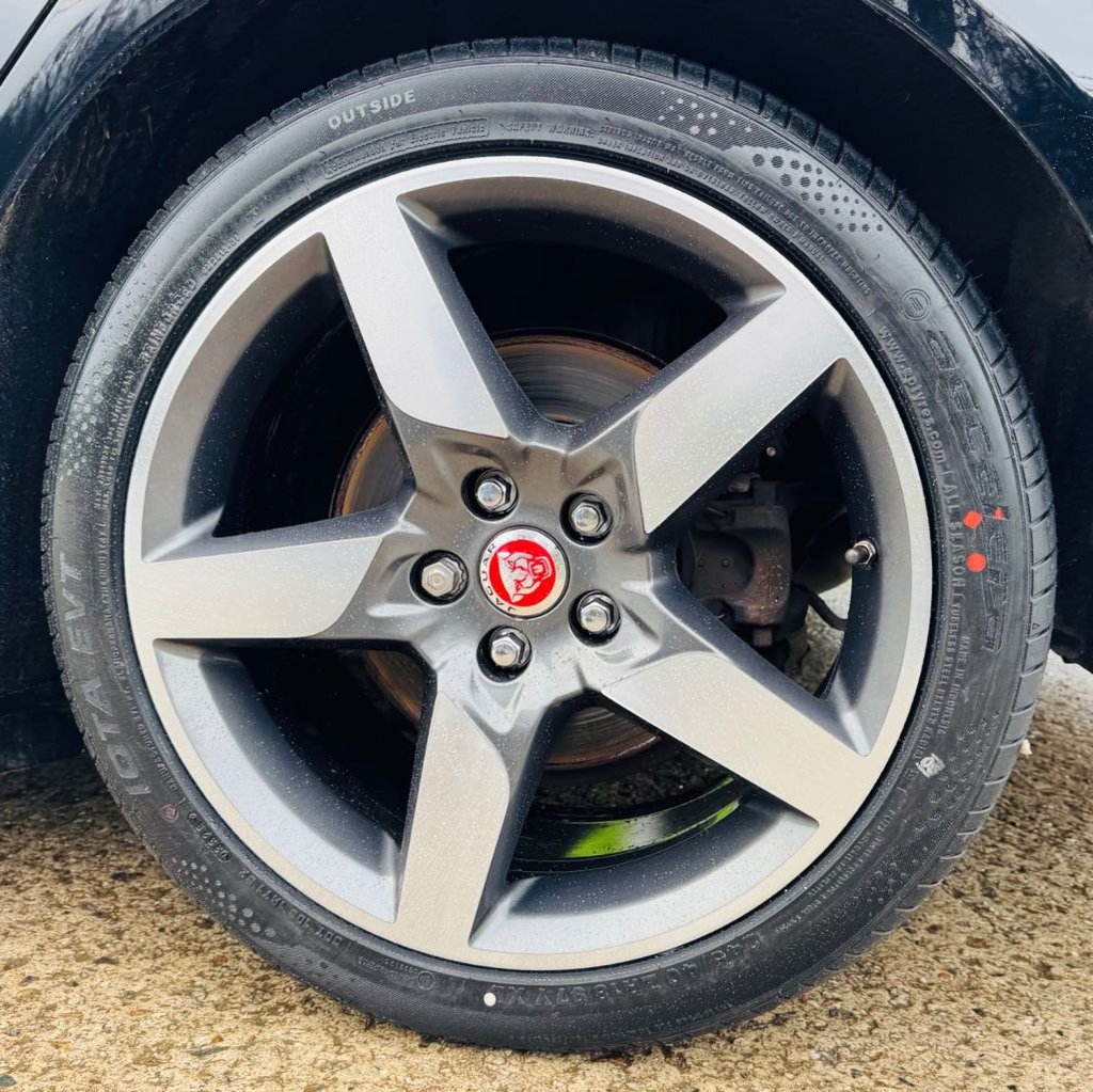 Used Jaguar XE 2018 for sale - 76950644: Photo 18