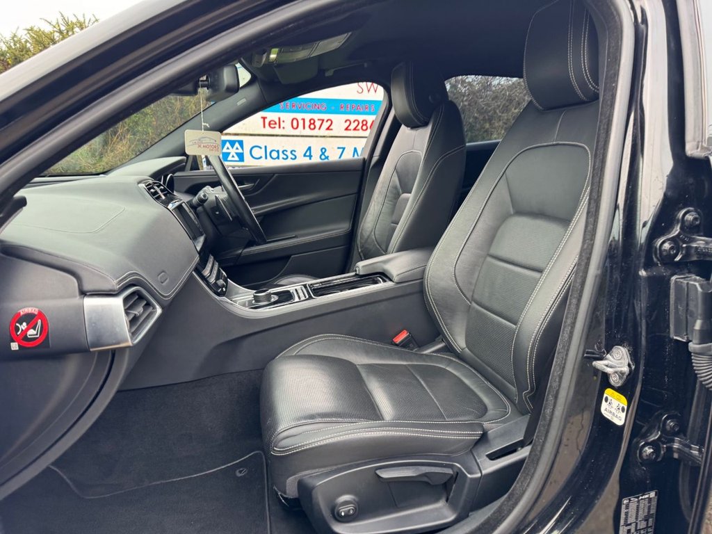 Used Jaguar XE 2018 for sale - 76950644: Photo 21