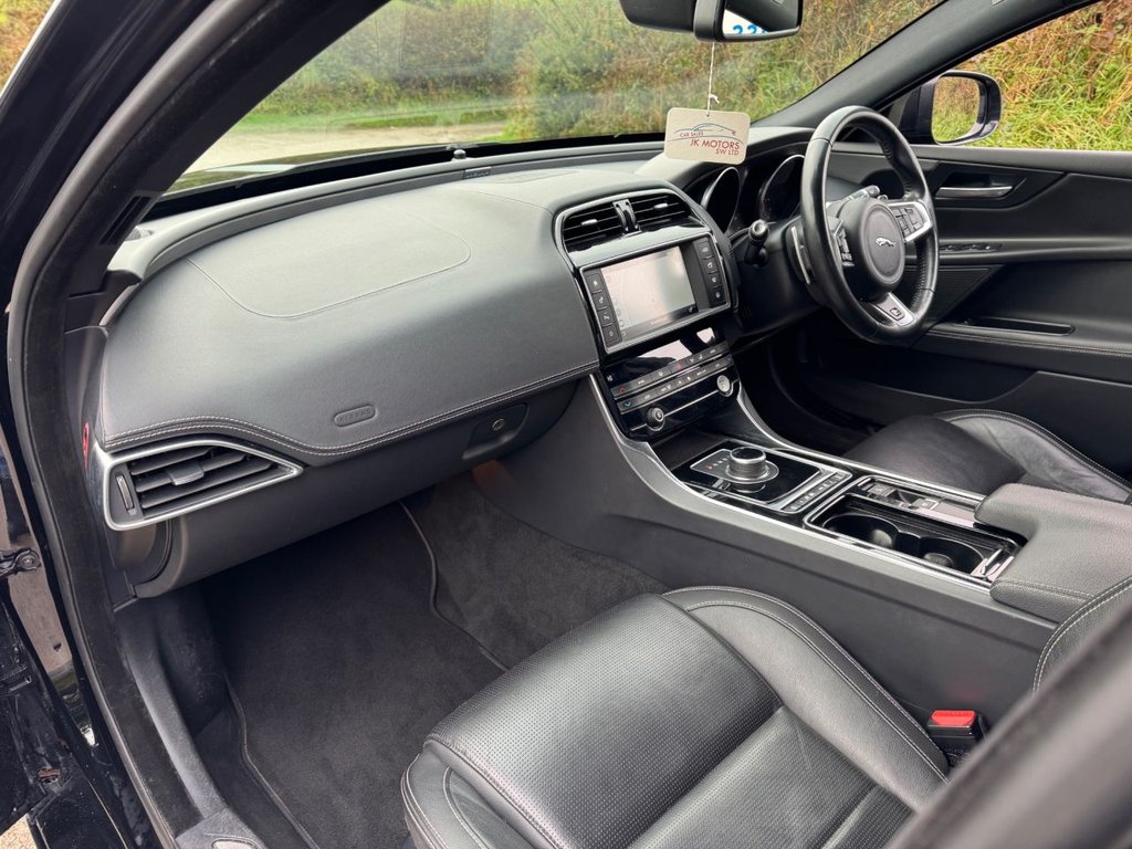 Used Jaguar XE 2018 for sale - 76950644: Photo 22