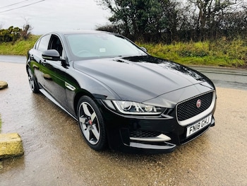 Used Jaguar XE 2018 for sale - 76950644: Photo