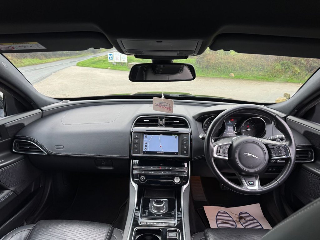 Used Jaguar XE 2018 for sale - 76950644: Photo 30