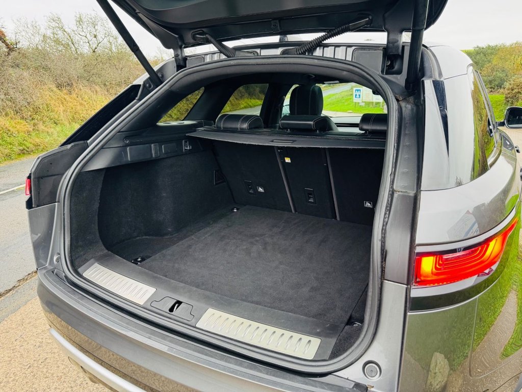 Used Land Rover Range Rover Velar 2018 for sale - 76430070: Photo 33