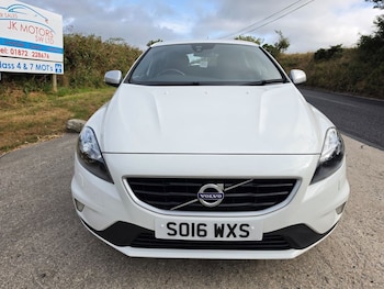 Used Volvo V40 2016 for sale - 79358993: Photo
