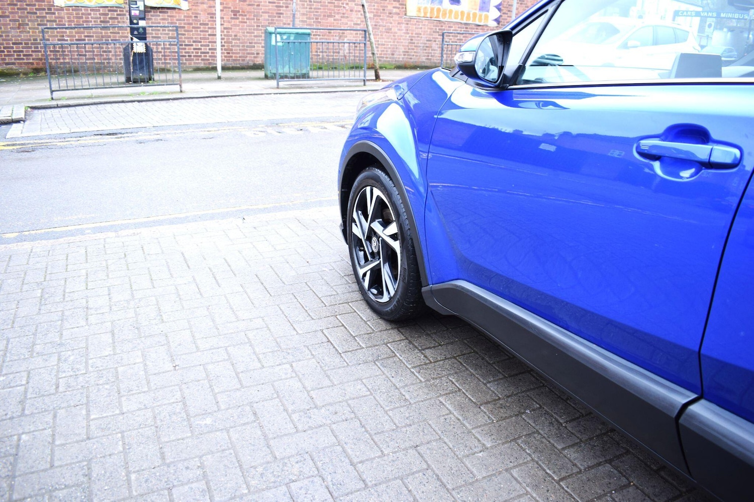 Used Toyota C-HR 2023 for sale - 77612538: Photo 16